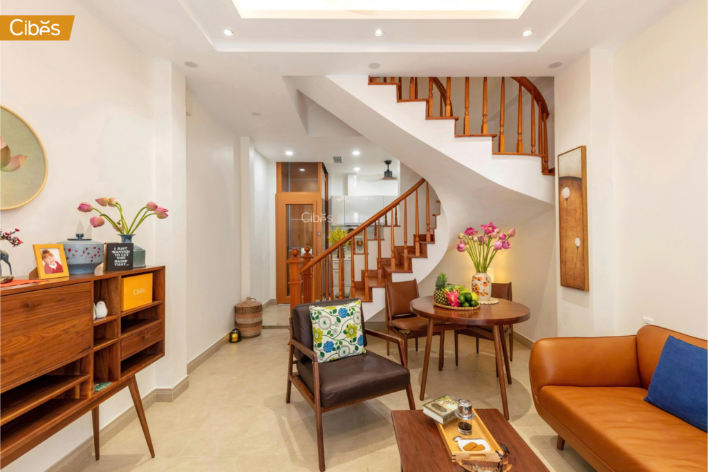 Phường Sài Gòn, TP HCM - Thang máy Ecosilent màu cam nổi bật trong không gian sống